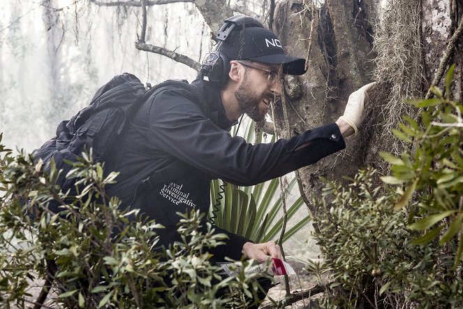 NCIS: New Orleans - The Last Stand - Photos - Rob Kerkovich
