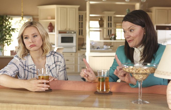 Dobre Miejsce - Mindy St. Claire - Z filmu - Kristen Bell, Maribeth Monroe