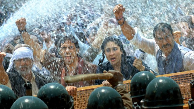 Der Widerstand - Filmfotos - Amitabh Bachchan, Arjun Rampal, Kareena Kapoor, Ajay Devgan