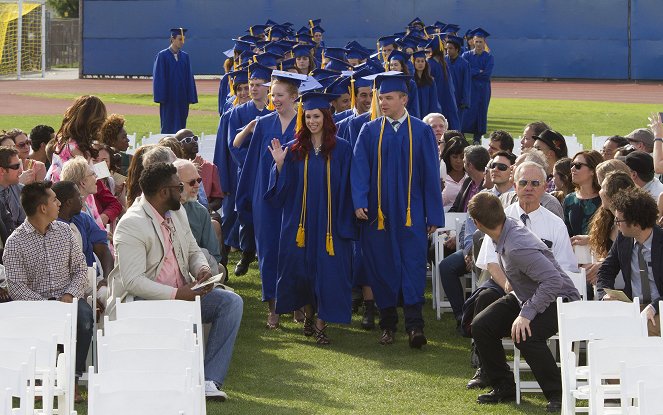 Awkward. - The Graduates - Filmfotos