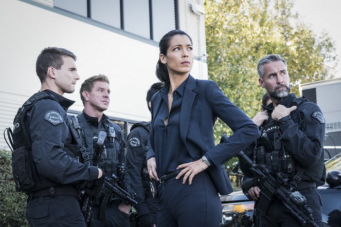 S.W.A.T. - Suspendiert - Filmfotos - Alex Russell, Kenny Johnson, Stephanie Sigman, Jay Harrington