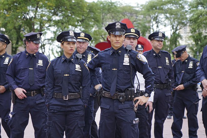 Blue Bloods - Crime Scene New York - Season 6 - Rush to Judgment - Photos - Vanessa Ray, Will Estes