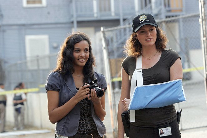 CSI: Crime Scene Investigation - Season 8 - Go to Hell - Photos - Jessica Lucas, Jorja Fox
