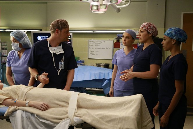 Grey's Anatomy - All I Want Is You - Van film - Justin Chambers, Camilla Luddington, Sara Ramirez, Kelly McCreary