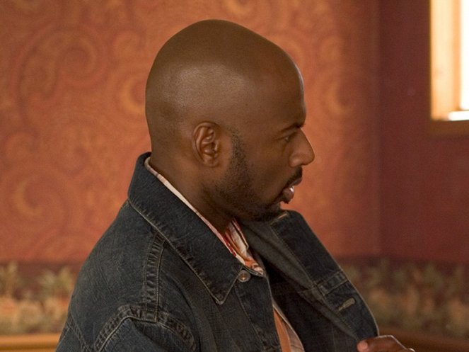 Weeds - Season 1 - Dead in the Nethers - Photos - Romany Malco