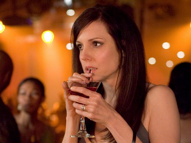 Weeds - Dead in the Nethers - Photos - Mary-Louise Parker