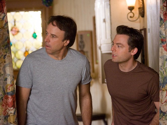 Weeds - Excellent Treasures - Photos - Kevin Nealon, Justin Kirk