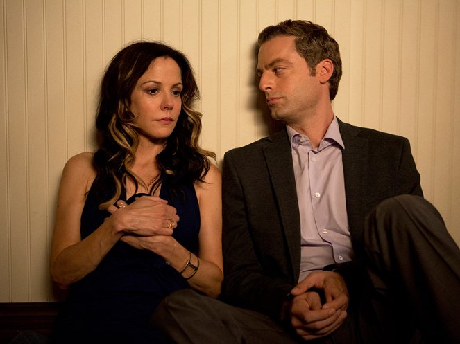 Weeds - It's Time, Part 2 - Photos - Mary-Louise Parker, Justin Kirk