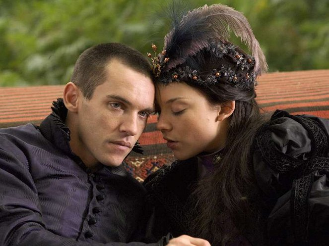 Tudorovci - Opravdová láska - Z filmu - Jonathan Rhys Meyers, Natalie Dormer