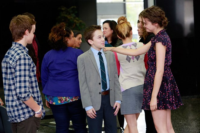 The Fosters - Adoption Day - Photos - Hayden Byerly, Maia Mitchell