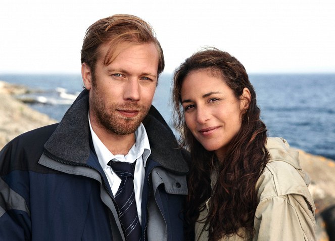 Morden i Sandhamn - Promoción - Jakob Cedergren, Alexandra Rapaport