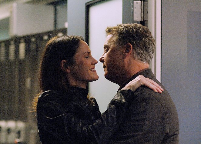 CSI: Crime Scene Investigation - Season 8 - Goodbye and Good Luck - Photos - Jorja Fox, William Petersen