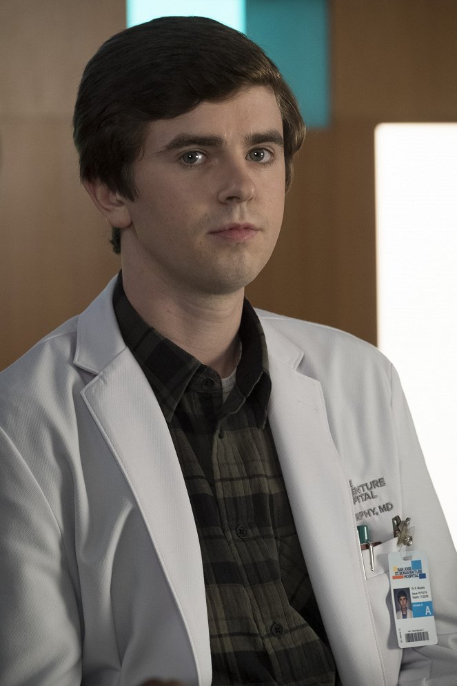 The Good Doctor - Smile - Photos - Freddie Highmore