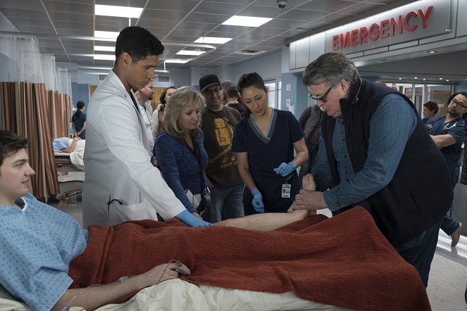The Good Doctor - Assumer les conséquences - Tournage - Christina Chang, Mike Listo