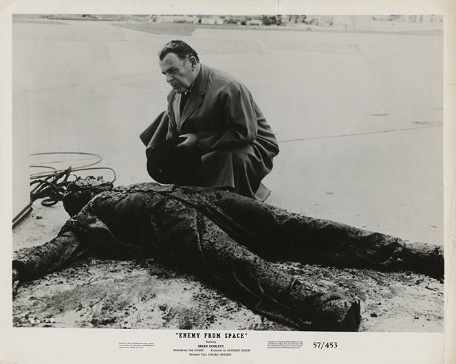 Enemy from Space - Lobby Cards - Tom Chatto, Brian Donlevy