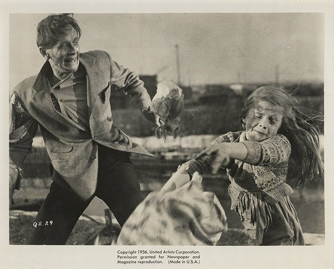 The Quatermass Xperiment - Lobby Cards - Richard Wordsworth, Jane Asher