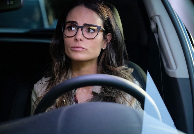 Lethal Weapon - The Old Couple - Photos - Jordana Brewster
