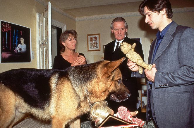 Rex, o cão polícia - Annas Geheimnis - Do filme - Cornelia Froboess, pes Reginald von Ravenhorst, Wolfgang Hübsch, Tobias Moretti