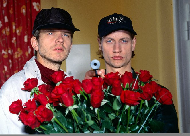 Poliisikoira Rex - Verenpunaiset ruusut - Kuvat elokuvasta - Victor Schefé