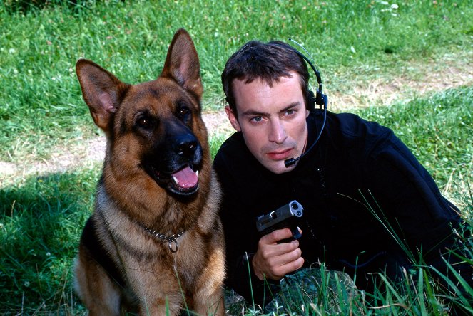 Rex, o cão polícia - Der Neue - Do filme - pes Reginald von Ravenhorst, Gedeon Burkhard