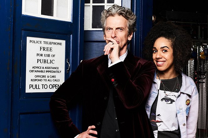 Doctor Who - Flucht durchs Universum - Werbefoto - Peter Capaldi, Pearl Mackie