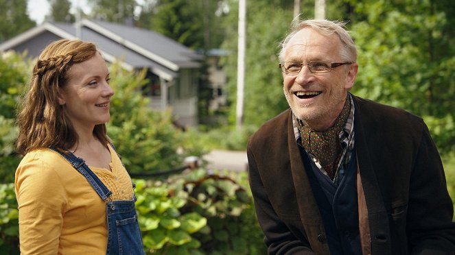 Onnela - Season 1 - Kuvat elokuvasta - Elena Leeve, Antti Virmavirta