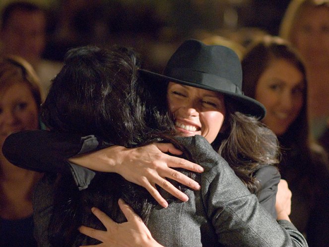 The L Word - Season 4 - Legend in the Making - Photos - Karina Lombard