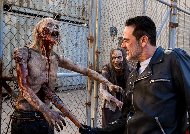 The Walking Dead - Dead or Alive Or - Photos - Jeffrey Dean Morgan