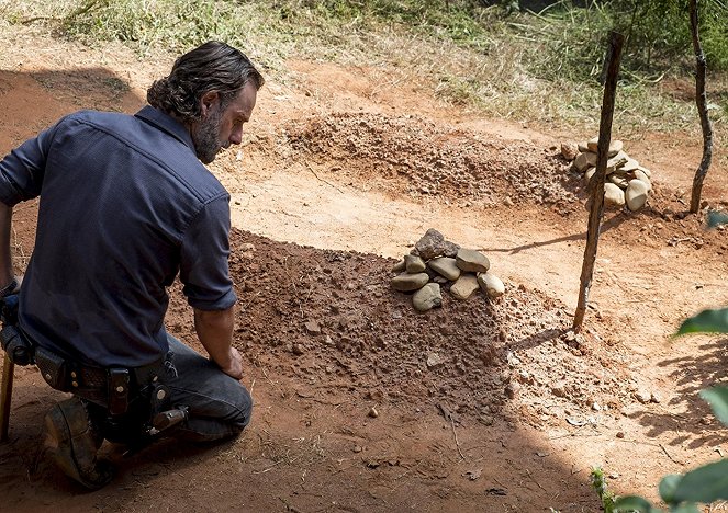 The Walking Dead - The Key - Photos - Andrew Lincoln