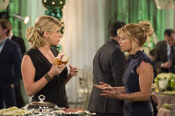 Fuller House - Eerste kus en eerste traan - Van film - Jodie Sweetin, Candace Cameron Bure