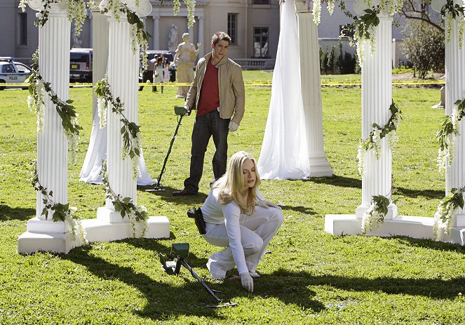 CSI: Miami - Season 6 - You May Now Kill the Bride - Photos - Jonathan Togo, Emily Procter
