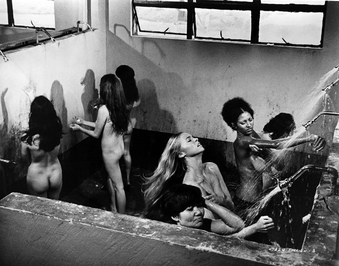 Chained Women - Van film - Margaret Markov, Pam Grier