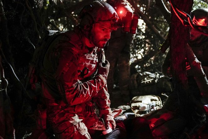SEAL Team - Rolling Dark - Kuvat elokuvasta - David Boreanaz