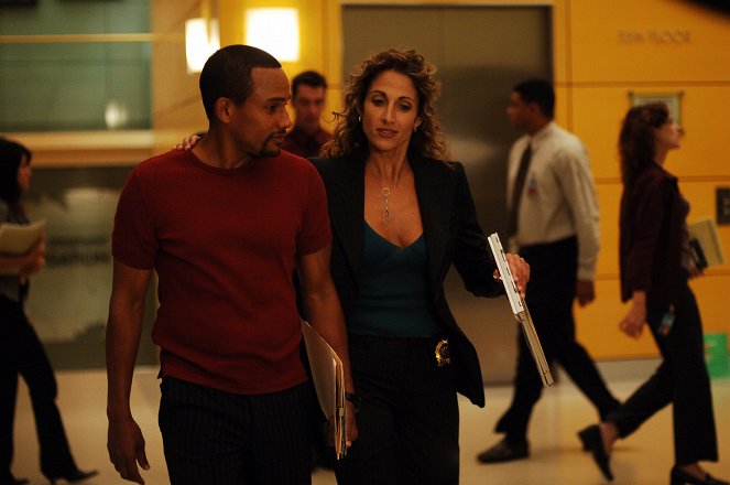 CSI: Kryminalne zagadki Nowego Jorku - Season 2 - Lato w mieście - Z filmu - Hill Harper, Melina Kanakaredes