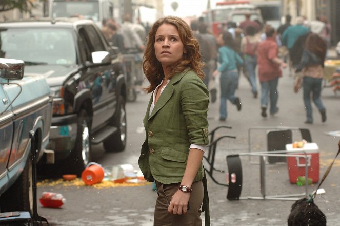 CSI: New York - Season 2 - Bombenalarm - Filmfotos - Anna Belknap