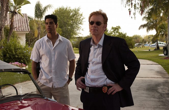 CSI: Kryminalne zagadki Miami - Season 2 - Fatalne lądowanie - Z filmu - Adam Rodriguez, David Caruso