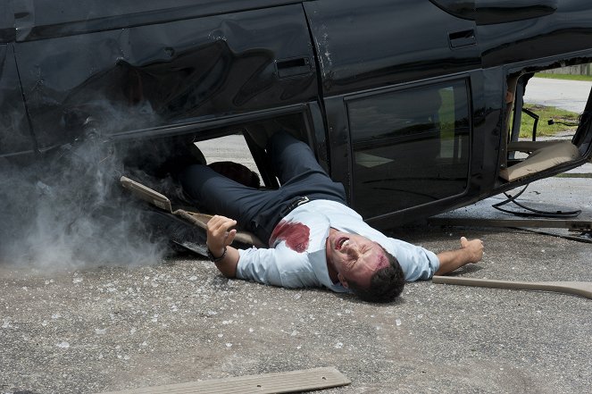 Burn Notice - Guilty as Charged - Van film - Jeffrey Donovan