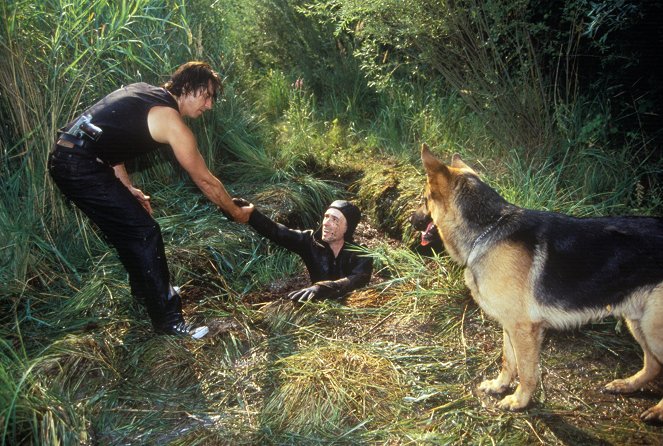 Poliisikoira Rex - Kesämurhat - Kuvat elokuvasta - Tobias Moretti, Reginald von Ravenhorst-koira