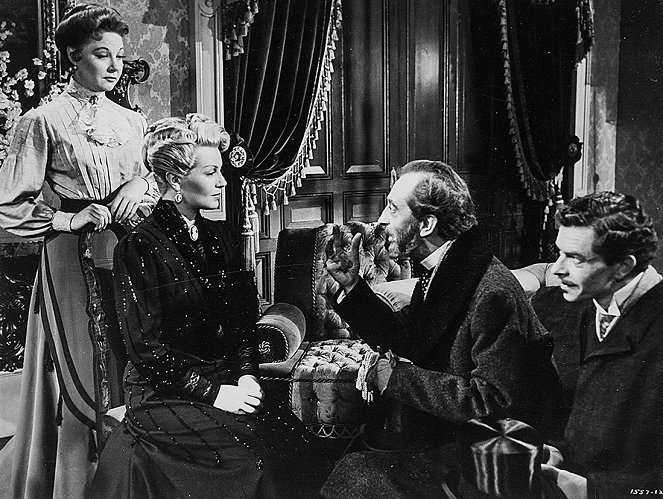 The Merry Widow - Filmfotók - Una Merkel, Lana Turner, John Abbott