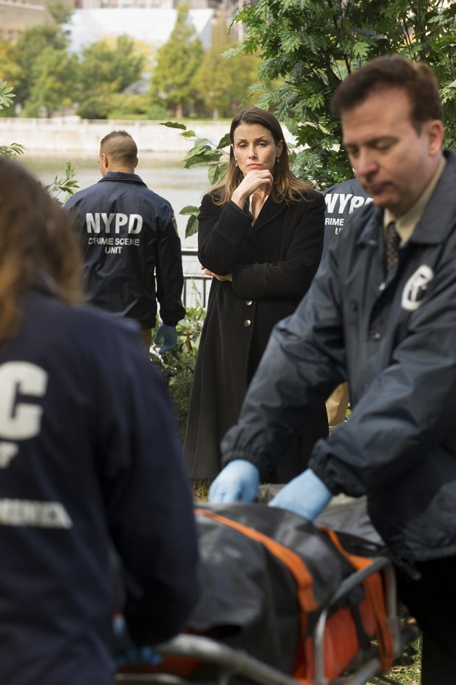 Blue Bloods - Crime Scene New York - Hold Outs - Photos - Bridget Moynahan