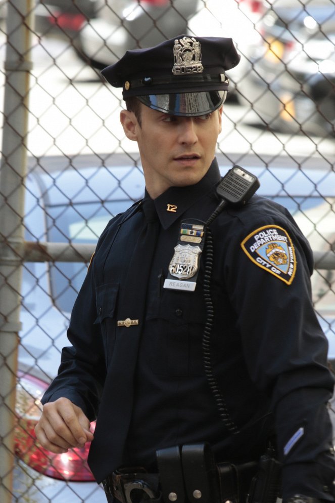 Blue Bloods - Crime Scene New York - Season 6 - The Bullitt Mustang - Photos - Will Estes
