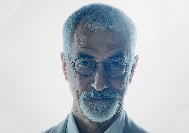 McMafie - Promo - David Strathairn