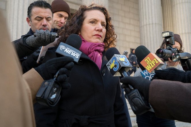 Law & Order: Special Victims Unit - Collateral Damages - Van film - Susie Essman