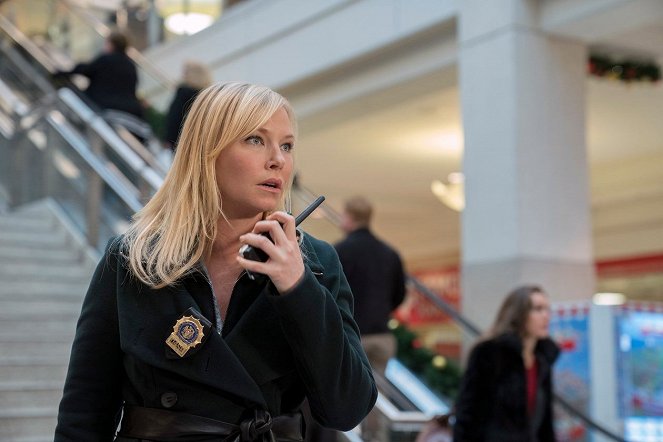 Law & Order: Special Victims Unit - Gone Baby Gone - Photos - Kelli Giddish