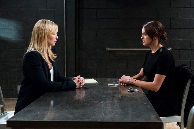 Law & Order: Special Victims Unit - Season 19 - Intent - Photos - Kelli Giddish, Gage Golightly