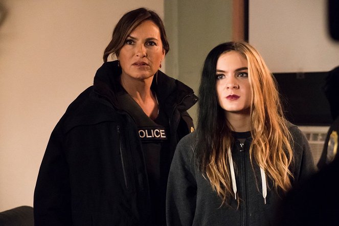 Law & Order: Special Victims Unit - Bloßgestellt - Filmfotos - Mariska Hargitay, Brighton Sharbino