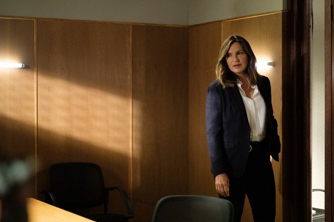 Law & Order: Special Victims Unit - Season 19 - Mood - Photos - Mariska Hargitay