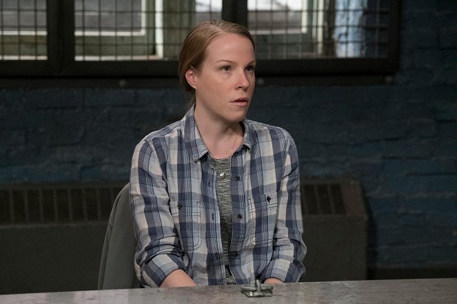 Law & Order: Special Victims Unit - Sanctuary - Van film - Emma Myles