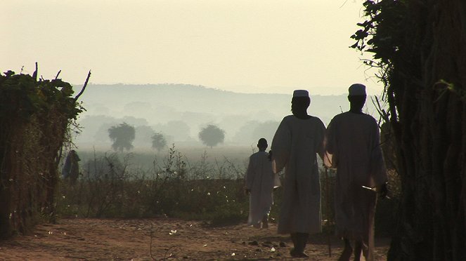 Au loin des villages - Kuvat elokuvasta