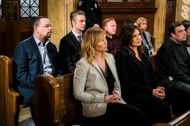 Law & Order: Special Victims Unit - Season 18 - Im Bann - Filmfotos - Ice-T, Peter Scanavino, Kelli Giddish, Mariska Hargitay